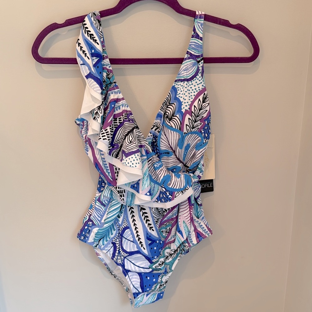 Profile by Gottex Women’s One Piece Bathing Suit